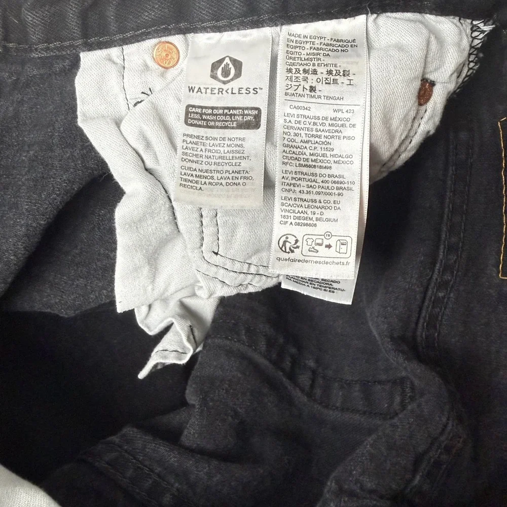 Levi's 501 Black Original Fit Mens Jeans 34x30 (33x28) Button Fly Classic Denim‎